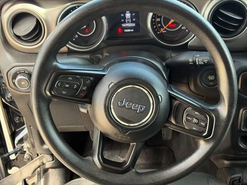 Used 2018 Jeep Wrangler Sport image 15