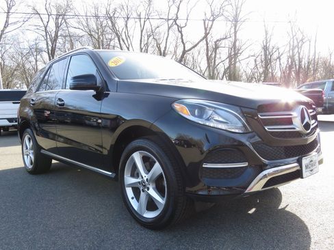 Used 2018 Mercedes-Benz GLE 350 4MATIC image 3