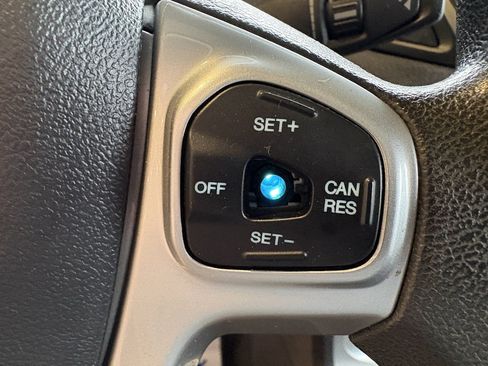 Used 2019 Ford Fiesta SE image 12