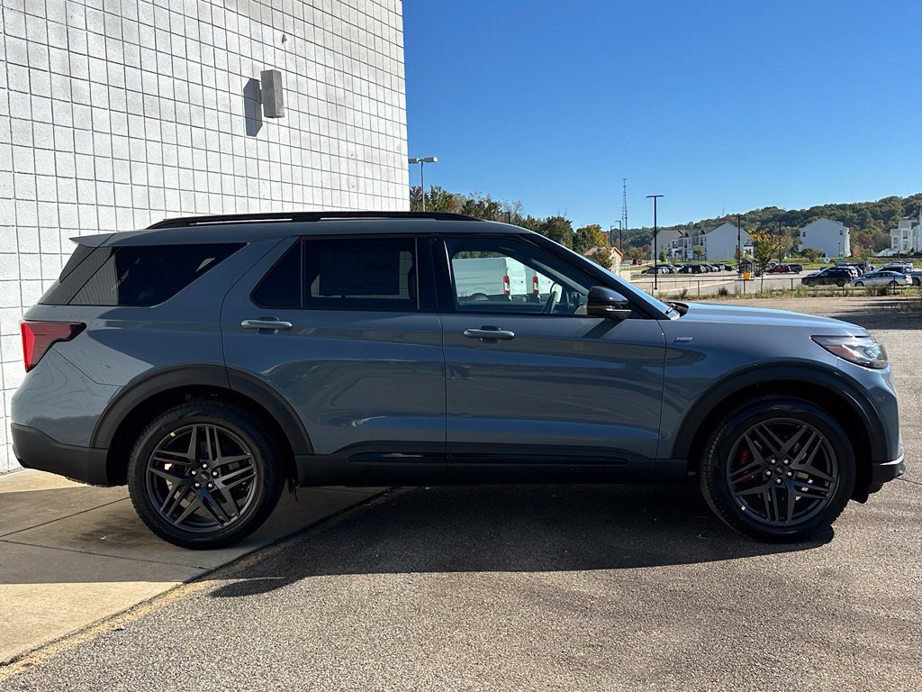 New 2027 Ford Explorer ST-Line w/ Premium Package AWD/4WD image 4