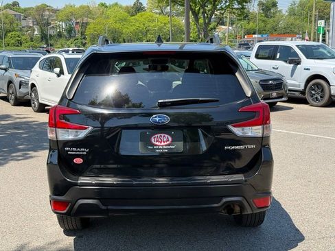 Used 2020 Subaru Forester Premium AWD/4WD image 9