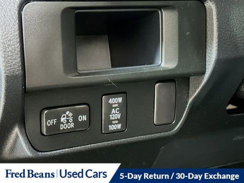 Used 2016 Toyota Tacoma TRD Sport w/ Towing Package image 12