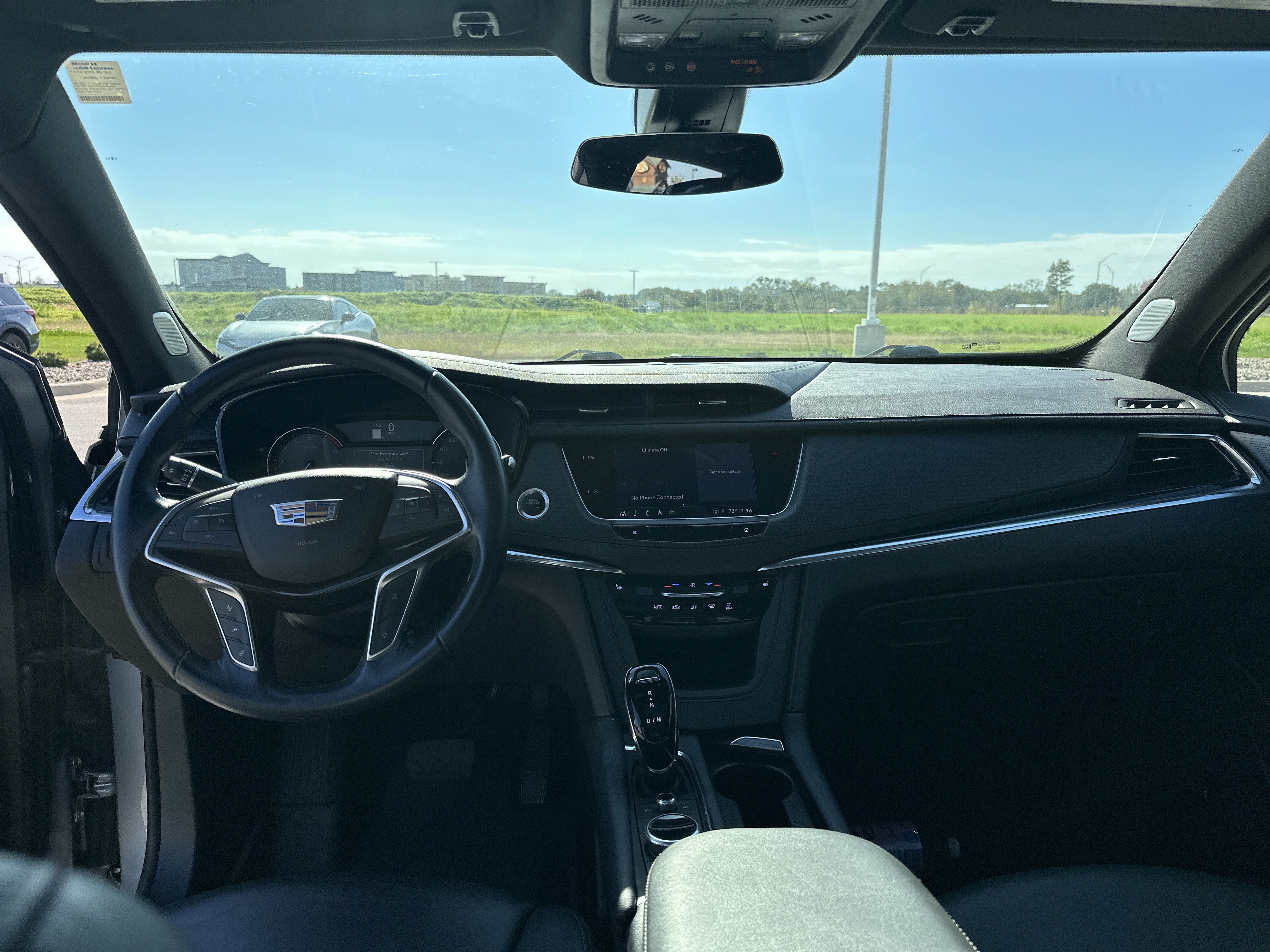 Used 2024 Cadillac XT5 Premium Luxury w/ LPO, Floor Liner Package AWD/4WD image 10