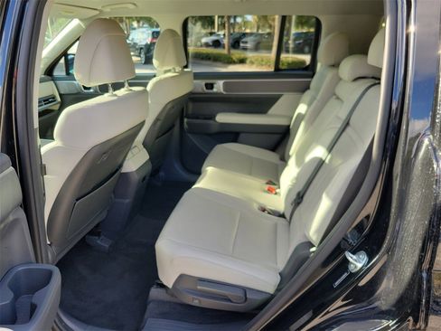 Used 2025 Hyundai Santa Fe SEL image 10