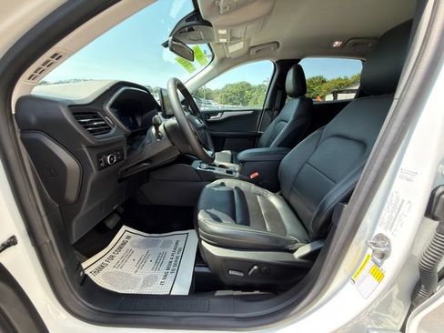 Used 2023 Ford Escape Platinum AWD/4WD image 21