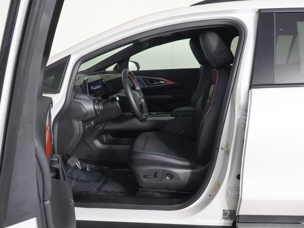 Used 2025 Chevrolet Equinox EV RS w/ Convenience Package II FWD image 34