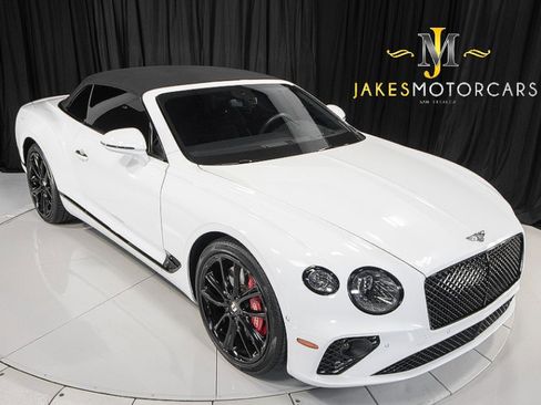 Used 2020 Bentley Continental GT image 15