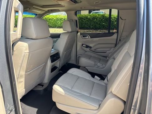 Used 2019 GMC Yukon XL Denali w/ Denali Ultimate Package image 12