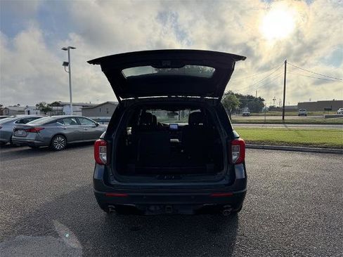 Certified 2022 Ford Explorer ST-Line w/ Class IV Trailer Tow Package image 5