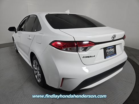 Used 2020 Toyota Corolla LE w/ Carpet Mat Package (TMS) FWD image 4