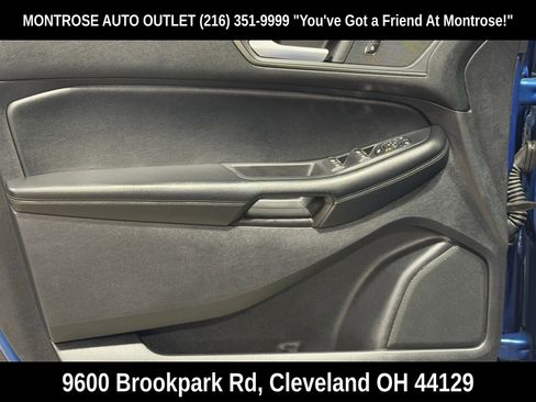 Used 2022 Ford Edge SE image 11