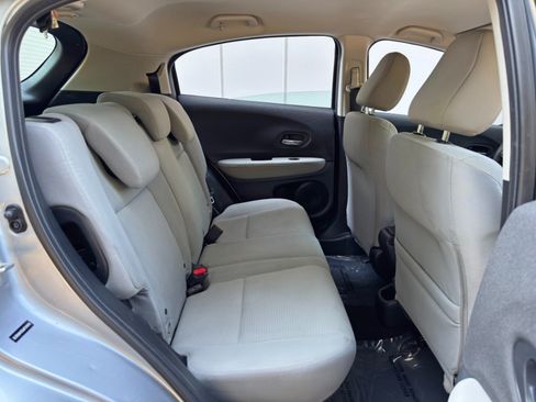Used 2020 Honda HR-V LX image 30
