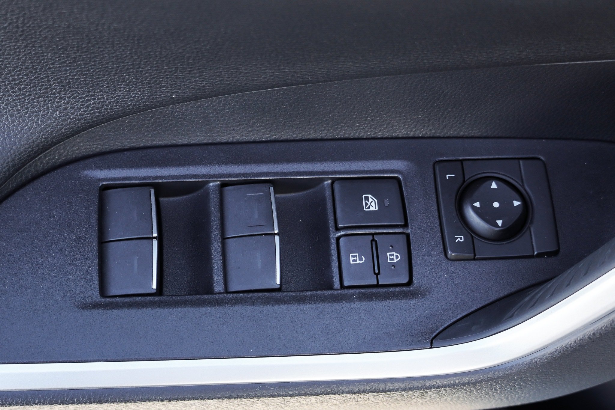 Certified 2023 Toyota RAV4 Limited AWD/4WD image 21