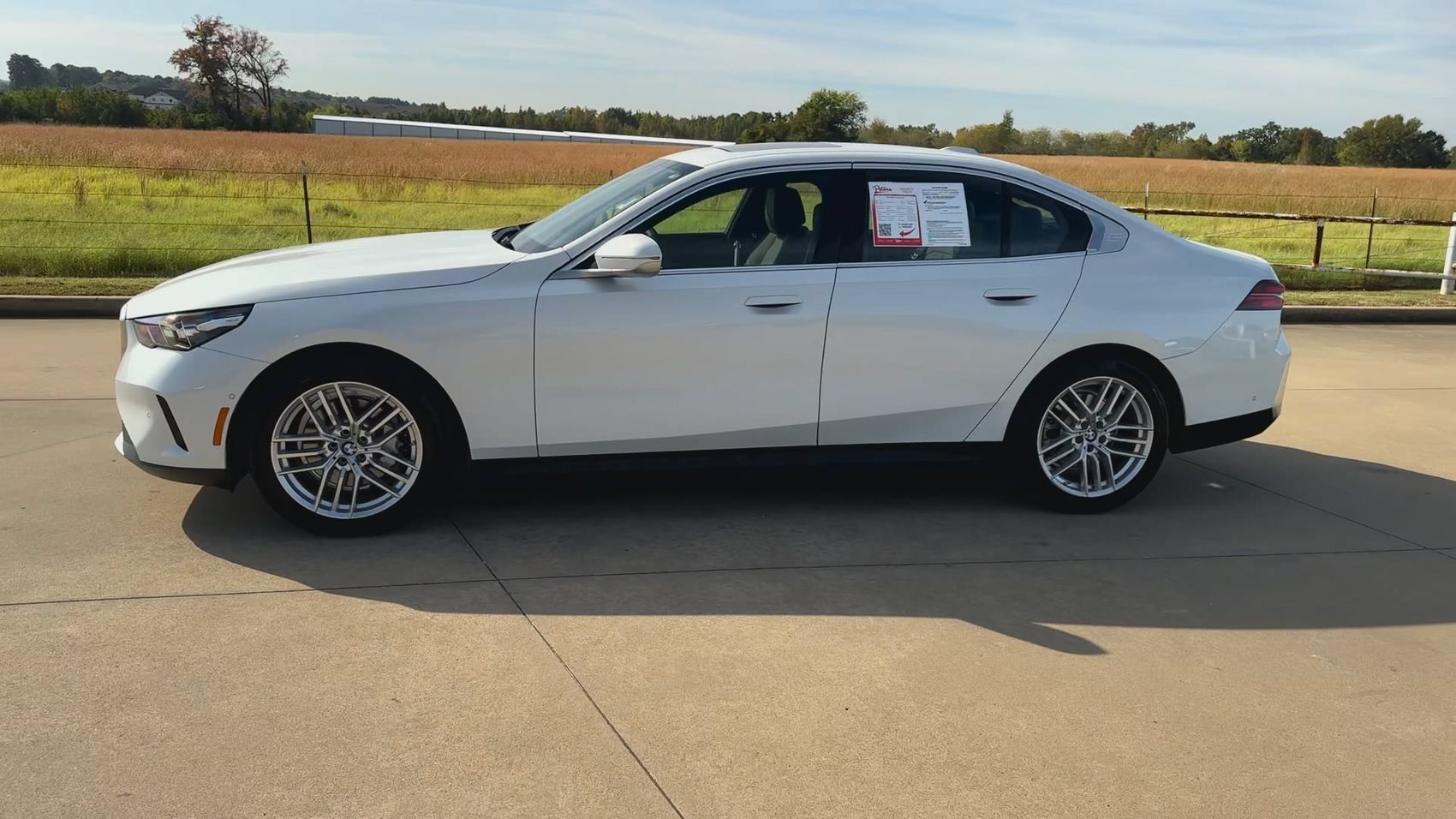 Used 2024 BMW 530i w/ Convenience Package RWD image 8