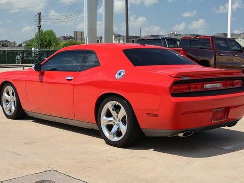 Used 2013 Dodge Challenger R/T Plus RWD image 4
