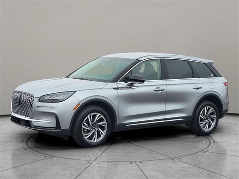 Certified 2024 Lincoln Corsair AWD w/ Equipment Group 101A image 3