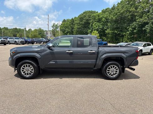 Certified 2025 Toyota Tacoma Limited AWD/4WD image 3