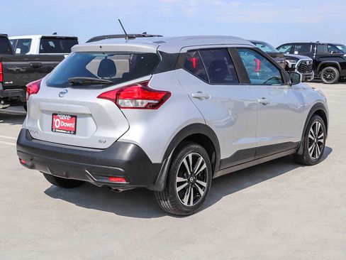 Used 2019 Nissan Kicks SV FWD image 6