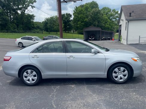 Used 2007 Toyota Camry LE FWD image 7