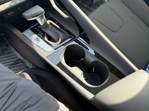 New 2026 Hyundai Elantra Hybrid FWD image 20