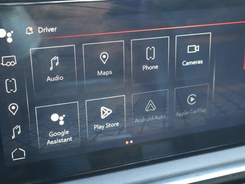 Used 2024 GMC Sierra 1500 AT4 w/ Technology Package AWD/4WD image 8