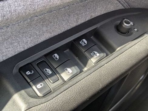 Certified 2024 Jeep Compass Latitude AWD/4WD image 25