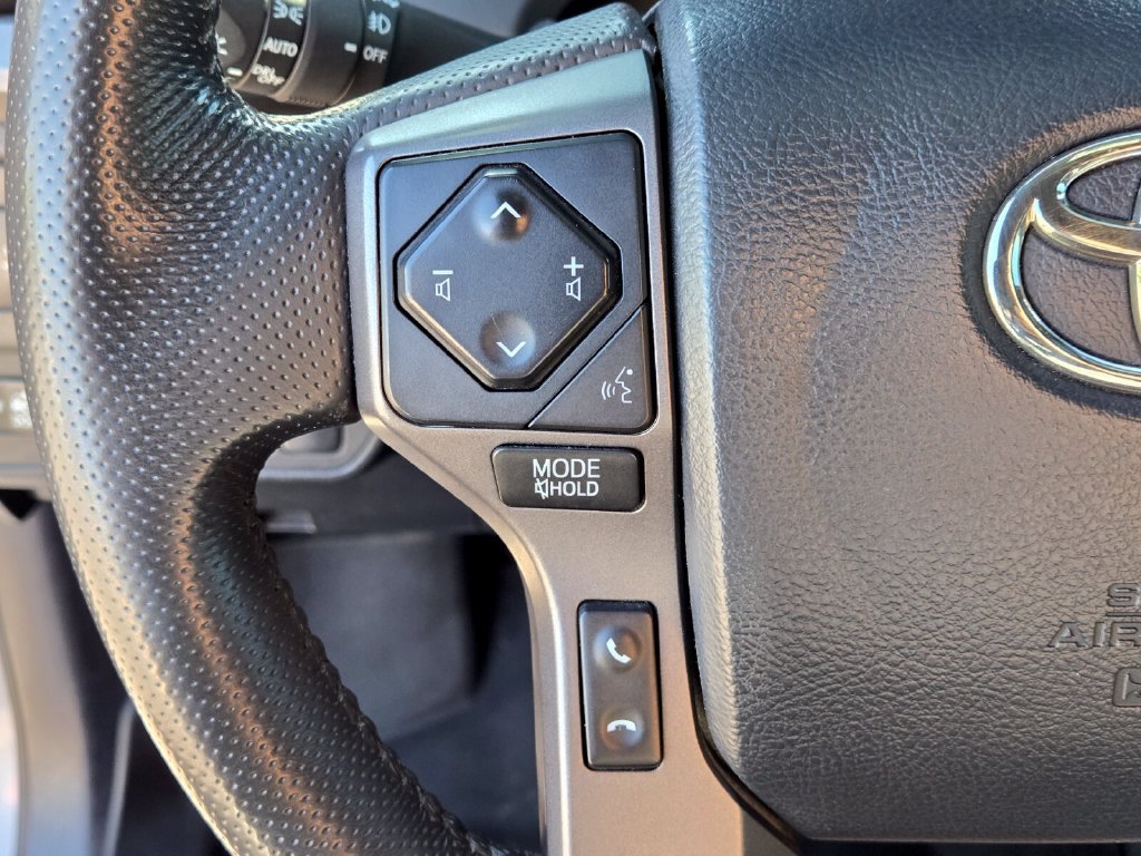 Used 2020 Toyota Tacoma TRD Off-Road w/ TRD Premium Off Road Package AWD/4WD image 30