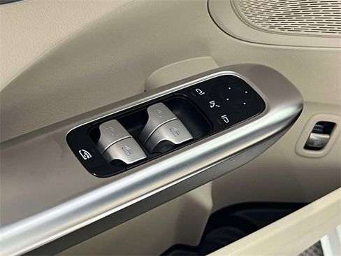 Certified 2023 Mercedes-Benz C 300 4MATIC Sedan image 15