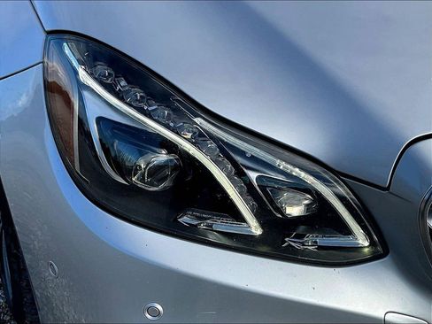 Used 2014 Mercedes-Benz E 63 AMG 4MATIC Sedan image 27