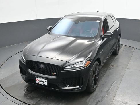 Used 2020 Jaguar F-PACE S image 34