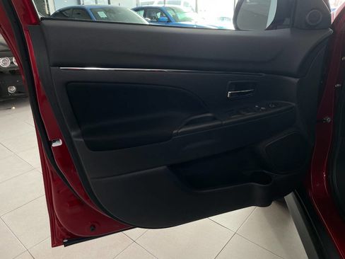 Used 2024 Mitsubishi Outlander Sport ES image 15