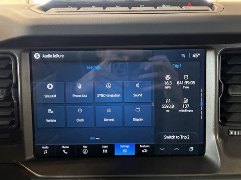 Used 2025 Ford Bronco Badlands AWD/4WD image 23