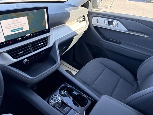 New 2026 Ford Explorer Active image 28