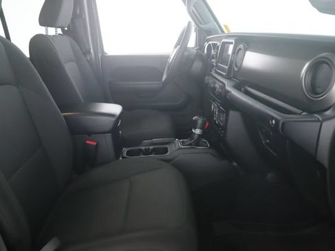 Used 2023 Jeep Gladiator Sport AWD/4WD image 29