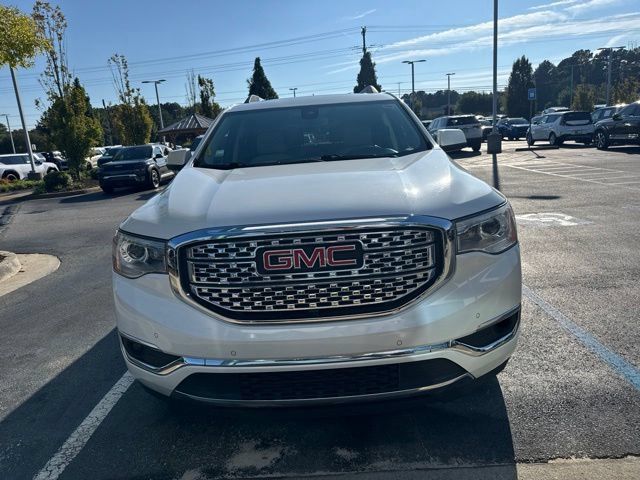 Used 2019 GMC Acadia Denali w/ Technology Package FWD image 8