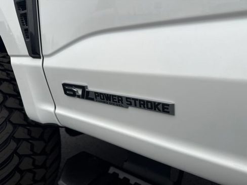 Used 2024 Ford F250 Lariat w/ Sport Appearance Package AWD/4WD image 12