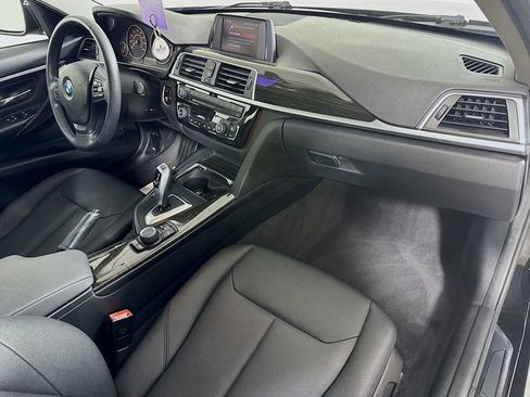 Used 2018 BMW 320i Sedan image 34