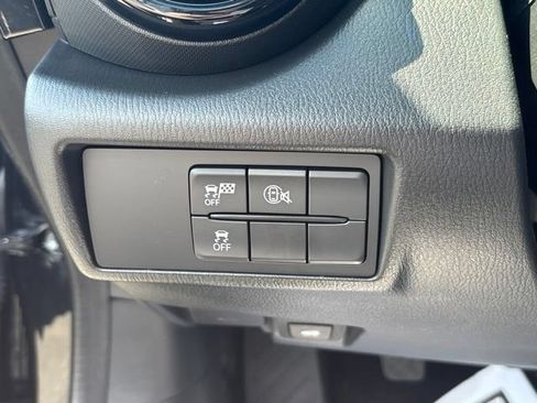 Certified 2024 MAZDA MX-5 Miata Club RWD image 17