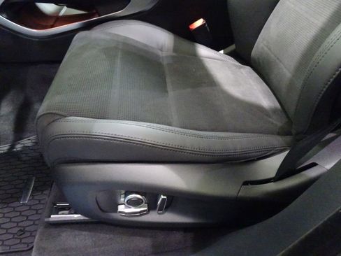 New 2026 Jaguar F-PACE SVR 575 Edition image 13