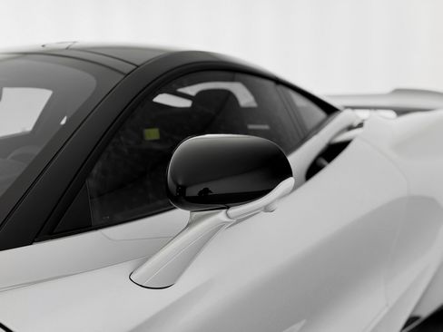 New 2026 McLaren 750S image 42