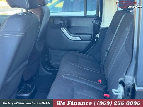 Used 2014 Jeep Wrangler Unlimited Rubicon AWD/4WD image 15