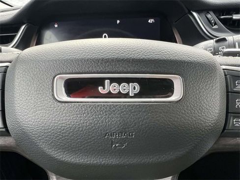 Certified 2023 Jeep Grand Cherokee Limited image 27