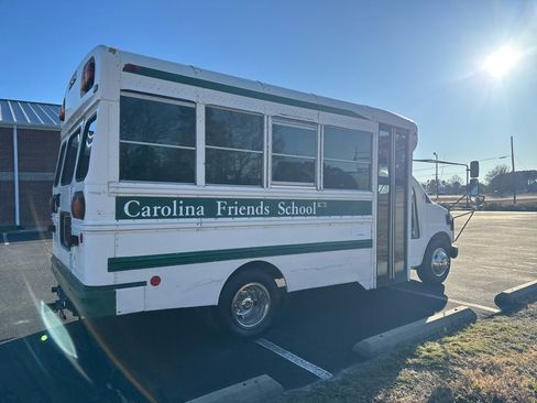 Used 1999 Chevrolet Express 3500 image 4