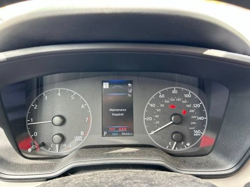Used 2024 Toyota Corolla LE FWD image 10