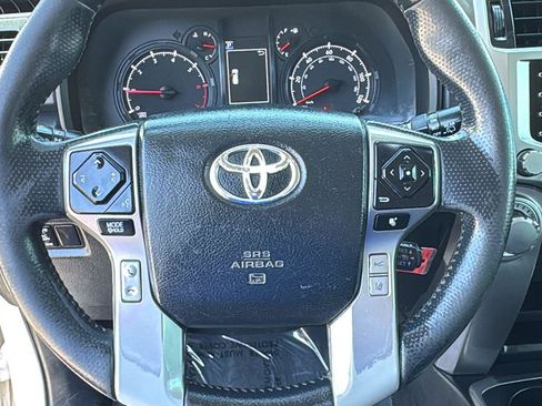 Used 2020 Toyota 4Runner SR5 image 15