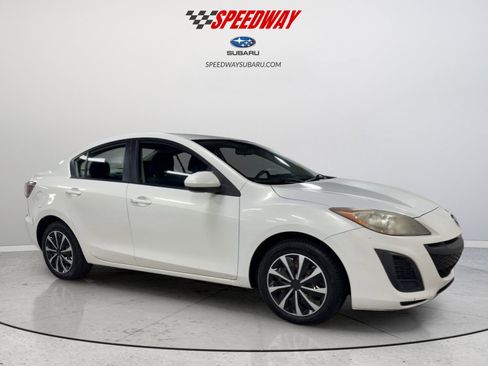 Used 2011 MAZDA MAZDA3 i Sport FWD image 3