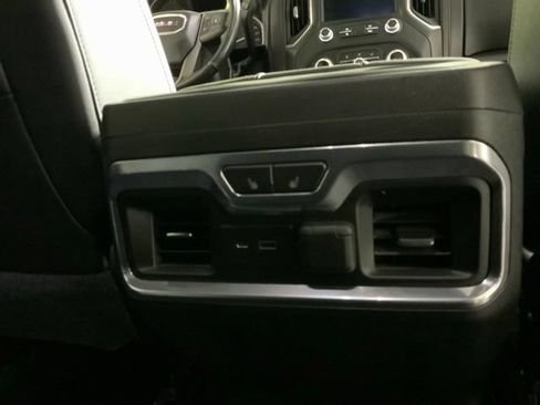 Used 2019 GMC Sierra 1500 AT4 w/ AT4 Premium Package AWD/4WD image 33