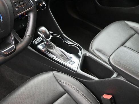 Used 2024 Buick Encore GX Sport Touring image 20