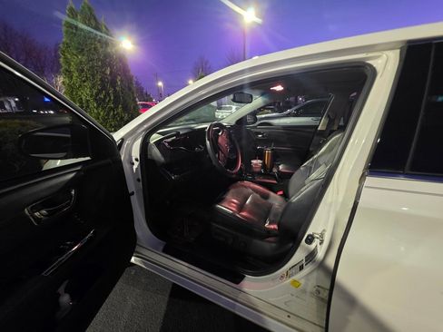 Used 2014 Toyota Avalon XLE Touring image 9