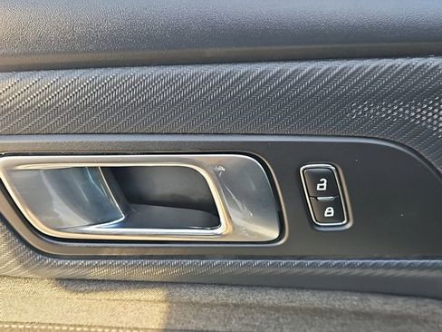 Used 2024 Ford Mustang Convertible image 14